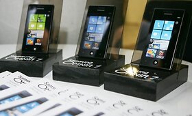 &bdquo;Windows Phone 7&ldquo; telefonų pristatymas