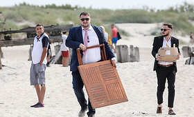 Ant jūros kranto Edgaras Bechteris vedė savo mylimąją Modestą Stonkutę