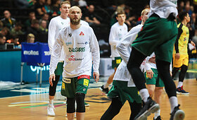 Po neeilinio skrydžio Kauno &bdquo;Žalgiris&ldquo; namuose žaidė su &bdquo;&Scaron;iauliais&ldquo;