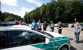 Kauno policija siūlė pasitikrinti vairavimo istoriją: nusidriekė eilės norinčių
