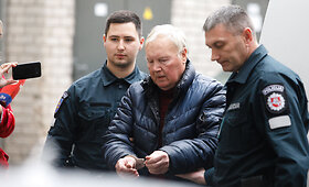 Kai&scaron;iadoryse žmogų nu&scaron;ovęs &scaron;aulys atvesdintas į teismą Kaune