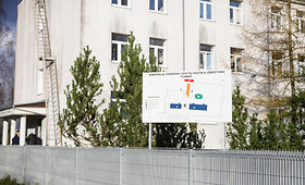 Ruklos pabėgėlių centrą saugo būrys pareigūnų