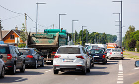 Dviejų sunkvežimių avarija Karmėlavoje