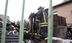 Kilus gaisrus sandėliuke apdegė kaimynų namas