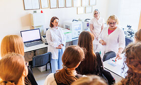 Edukacija moksleiviams Kai&scaron;iadorių ligoninės klinikinėje laboratorijoje