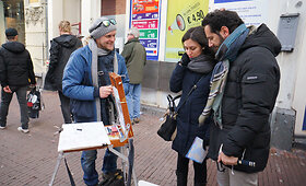Amsterdame savo kūriniais prekiauja dailininkas i&scaron; Lietuvos