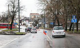 Neįprastas kelio ženklinimas Kauno Linkuvos gatvėje