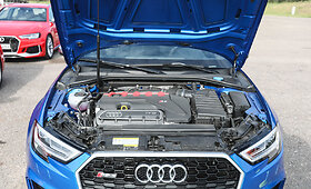 &bdquo;Audi sport&ldquo; vairavimo akademija pristatė naujus automobilių modelius