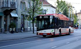 Nauji Vilniaus autobusai ir troleibusai &ndash; patogūs ir saugūs