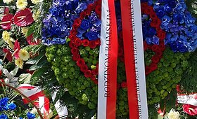 Lietuvos romų apsilankymas romų genocido vietoje &ndash; Au&scaron;vico koncentracijos stovykloje