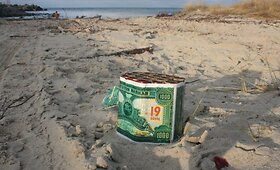 Paplūdimys pirmąjį naujųjų metų rytą