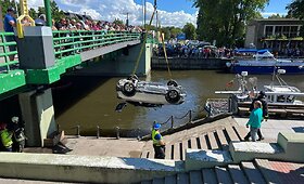 Per avariją ties pakeliamu tiltu Danėje nuskendo JAV karys