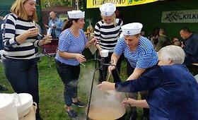 Rusnėje kvepia žuvimi: vyksta žuvienės virimo čempionatas