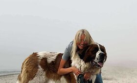 Ema DogSoul ir jos meilė &scaron;unims, keičiant jų elgseną