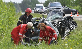 &Scaron;iurpi avarija Kretingos rajone: &bdquo;Audi&ldquo; rėžėsi į vilkiką