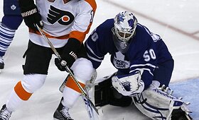 NHL: Filadelfijos &bdquo;Flyers&ldquo; ir Toronto &bdquo;Maple Leafs&ldquo; kum&scaron;čių dvikova