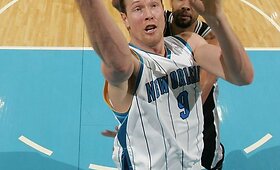 &bdquo;Hornets&ldquo; su Songaila neprilygo &bdquo;Spurs&ldquo; krep&scaron;ininkams