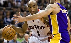 &bdquo;Lakers&ldquo; paskutinėmis sekundėmis nusileido &bdquo;Raptors&ldquo;
