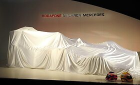 Pristatytas &bdquo;McLaren&ldquo; bolidas