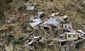 Bolivijoje purvo nuo&scaron;liaužos palaidojo de&scaron;imtis namų