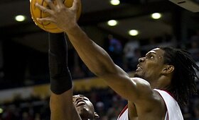 NBA: &bdquo;Raptors&ldquo; ir &bdquo;Kings&ldquo; dvikova