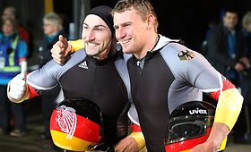 Olimpiados bobslėjaus varžybose sekmadienį vokiečiai i&scaron;kovojo auksą ir sidabrą