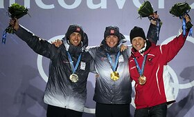 Olimpiados &scaron;iaurės dvikovės varžybose du medalius pelnė amerikiečiai