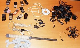 Neteisėtai telefonus laikę užsieniečiai pasiprie&scaron;ino pasieniečiams 