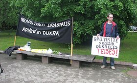 Prie Seimo piketavo D.Kedžio &scaron;alininkai