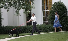 Barackas Obama vedžioja &scaron;unį ar atvirk&scaron;čiai?