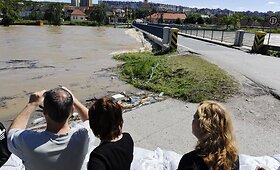 Potvyniai apima vis didesnius Vengrijos ir Slovakijos plotus
