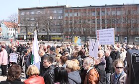 Klaipėdoje &ndash; mitingas prie&scaron; auk&scaron;tas kainas