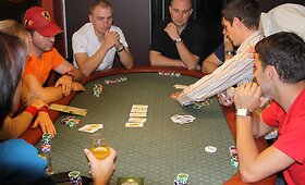 Klaipėdoje atidaryti sportinio pokerio namai