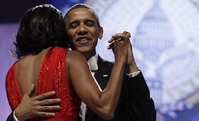 Baracko Obamos i&scaron;kilmės ir Michelle spindesys