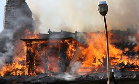 Užupyje įsiplieskė stiprus gaisras 