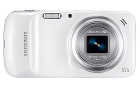 Telefonas &bdquo;Galaxy S4 Zoom&ldquo; ir juo darytos nuotraukos