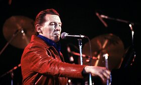 Rokenrolo legenda Jerry Lee Lewisas