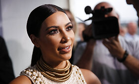 Kim Kardashian spindesys Kanuose 