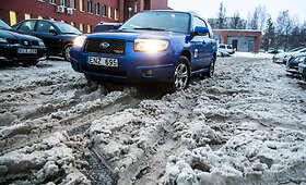 Nevalytos automobilių stovėjimo aik&scaron;telės Vilniuje