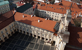 Įspūdinga Vilniaus panorama &ndash; i&scaron; &Scaron;v. Jonų bažnyčios varpinės
