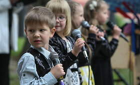 Vasarą pietaujančius vilniečius džiugina gyva muzika po atviru dangumi