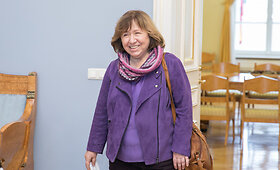 Prezidentas susitiko su Nobelio literatūros premijos laureate Svetlana Aleksijevič