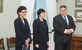 Prezidentės susitikimas su L.Linkevičiumi, E.Žiobiene ir O.Tarvydiene