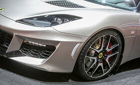 &bdquo;Lotus Evora 400&ldquo; debiutas Ženevos automobilių parodoje