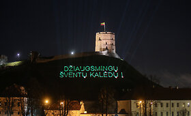 Vilniaus Gedimino kalnas per Kalėdų &scaron;ventes pasipuo&scaron;ė lazerių projekcijomis 