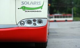 Vilniaus troleibusai ruo&scaron;iami naujai įlaipinimo tvarkai 