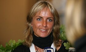 Į Lietuvą grįžo aukso medalį pelniusi Ž.Balčiūnaitė