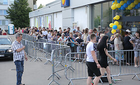 Po darbų vilniečiai suskubo į naujai atidarytas &bdquo;Lidl&ldquo; parduotuves