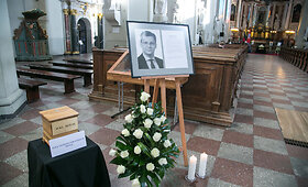Vilniaus &Scaron;v.Jonų bažnyčioje atsisveikinama su Juru Požela