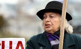 Algirdą Paleckį susirinko palaikyti būrys žmonių